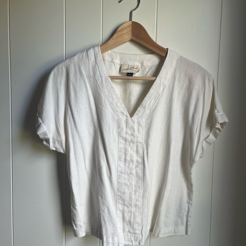 White V-Neck Linen-blend Top